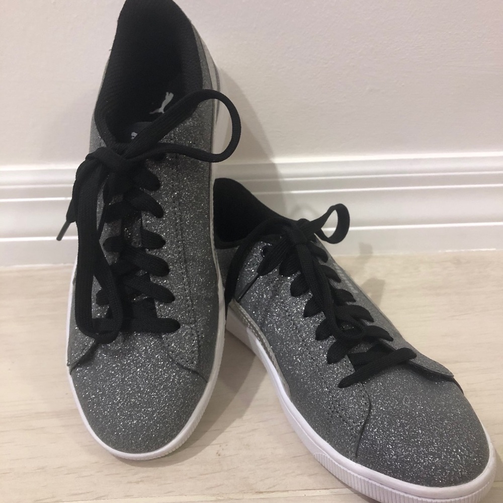Girls Glitter Puma’s